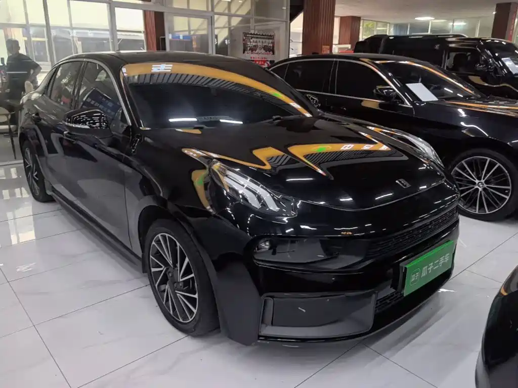 Lynk & Co 03 — миниатюра 4