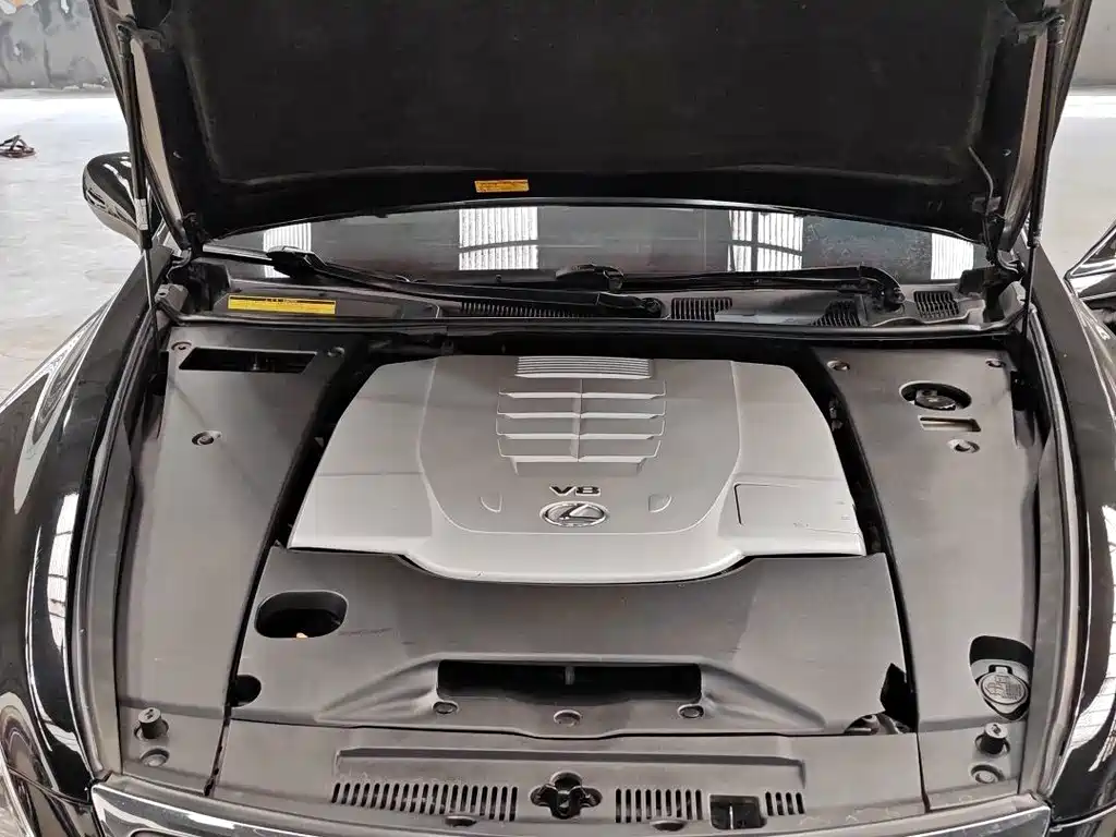 Lexus LS — миниатюра 9