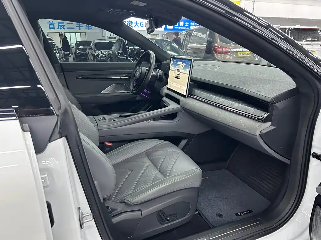 ZEEKR EXTREME KRYPTON 001