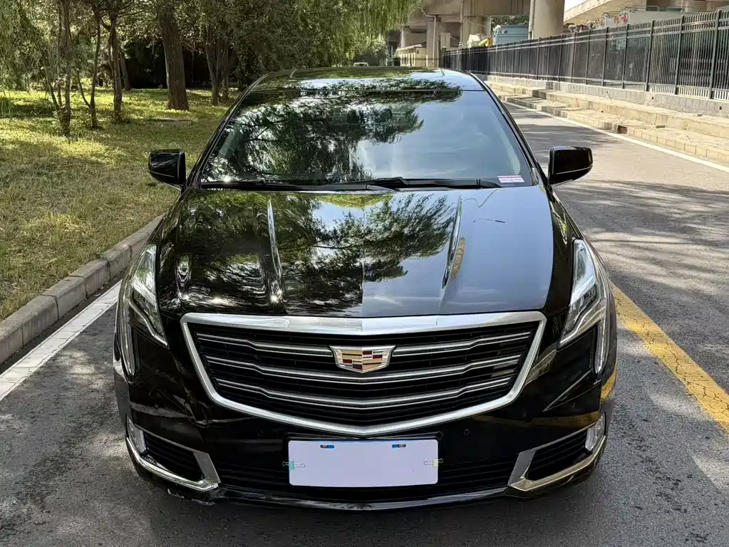 Cadillac XTS — миниатюра 2