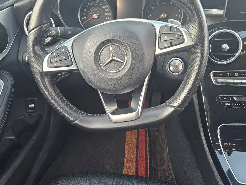 Mercedes-Benz C-Class — миниатюра 8