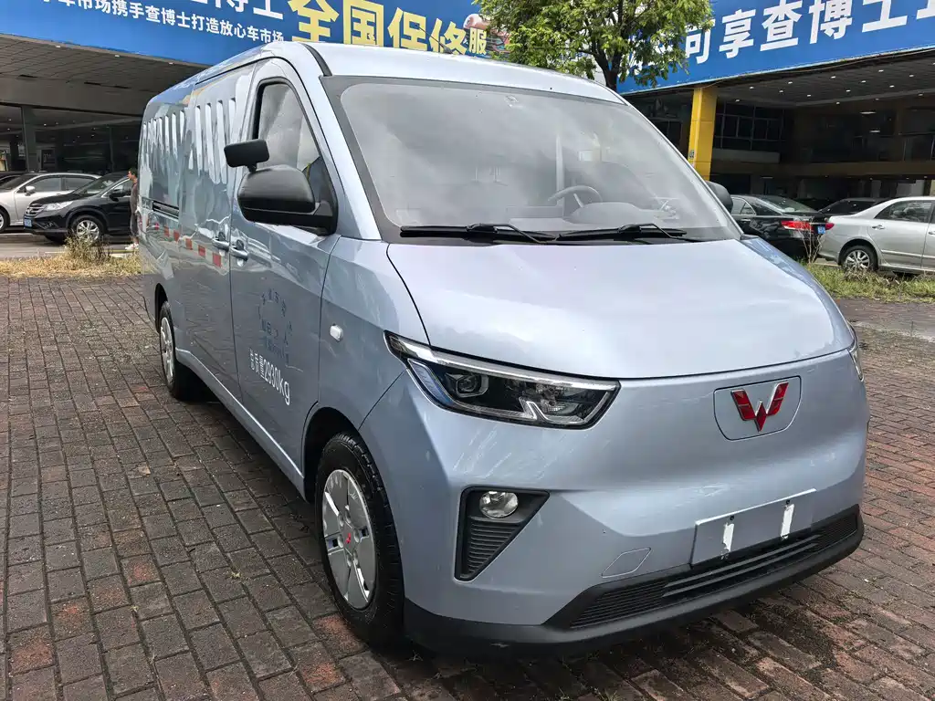 Wuling Yangguang — миниатюра 3