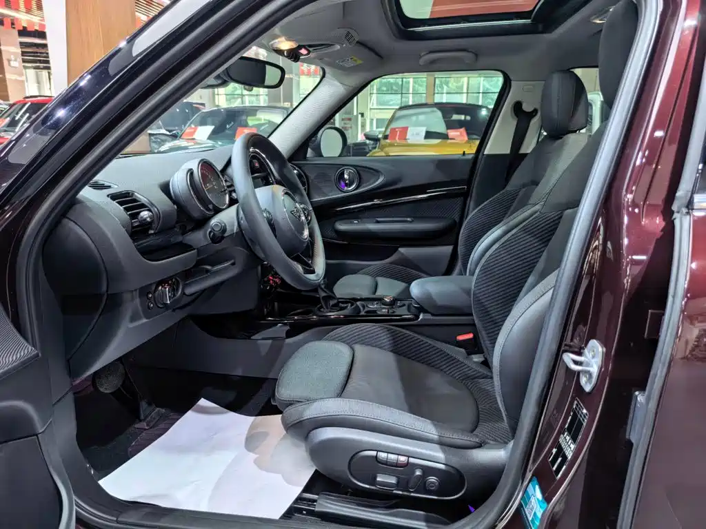 MINI Mini Clubman — миниатюра 6