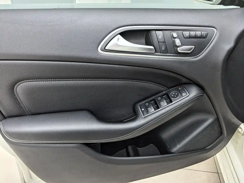 Mercedes-Benz B-Class — миниатюра 10