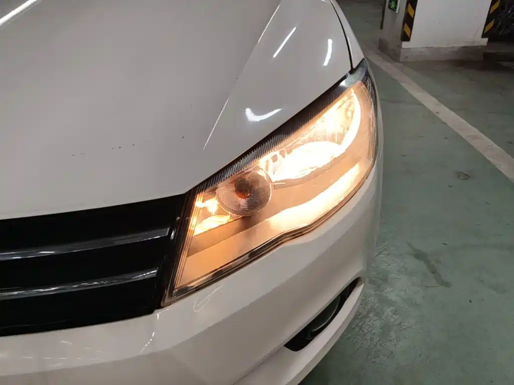 Volkswagen Jetta — миниатюра 24