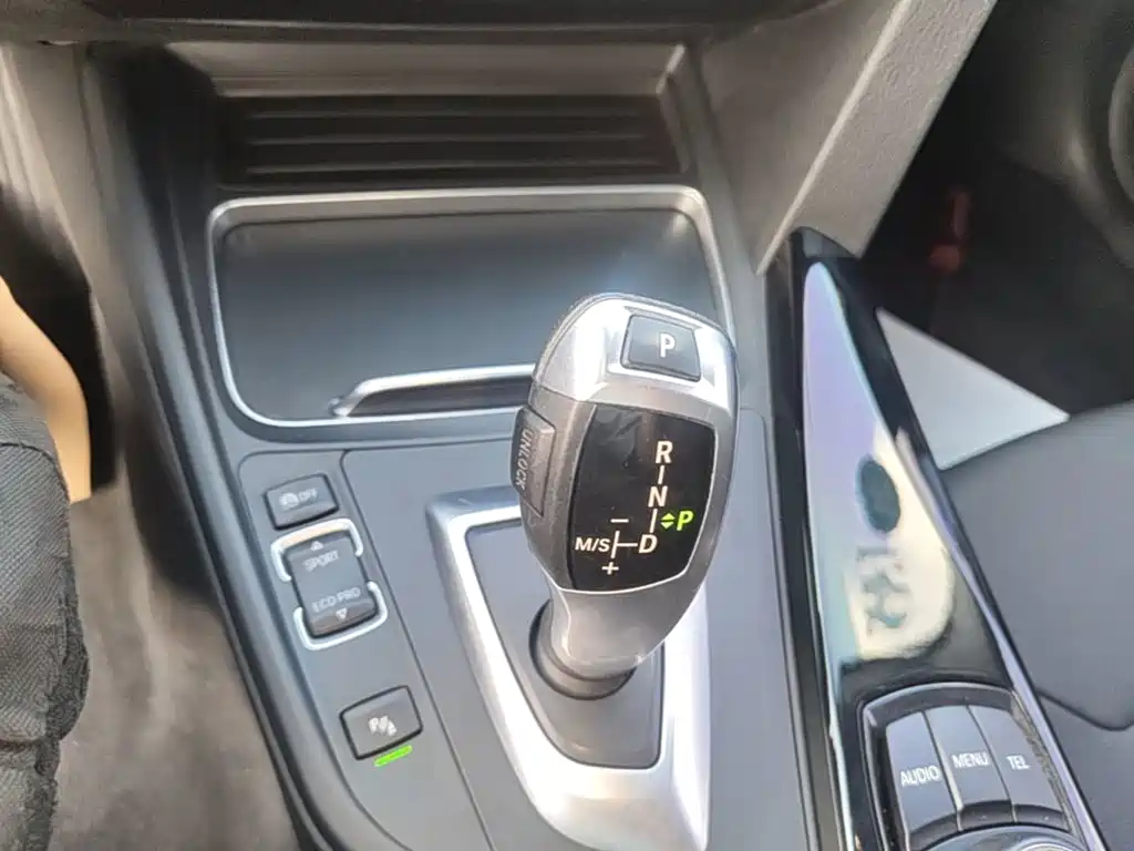 BMW 3 Series — миниатюра 14