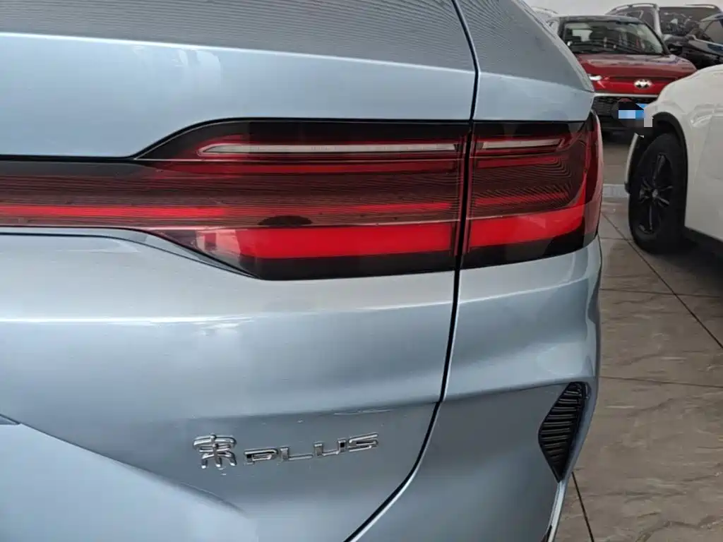 BYD PLUS New Energy — миниатюра 8