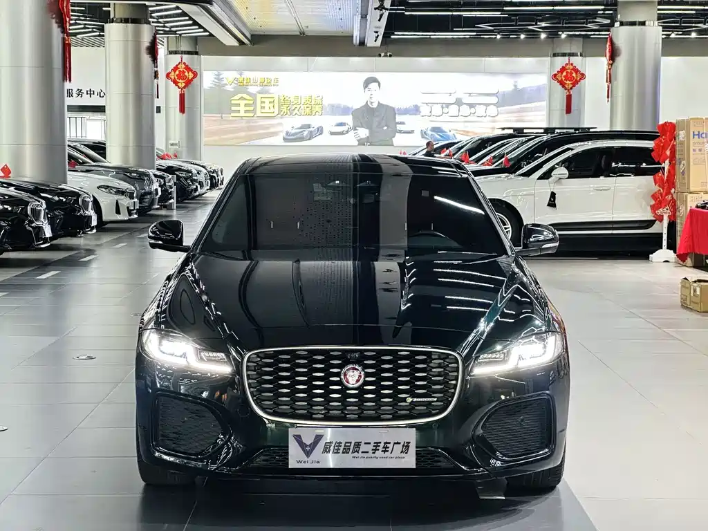 Jaguar XFL — миниатюра 2