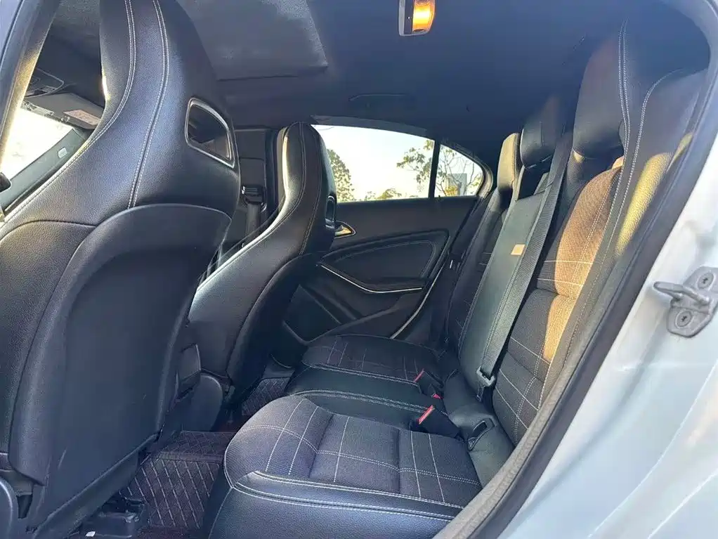 MERCEDES-BENZ A CLASS