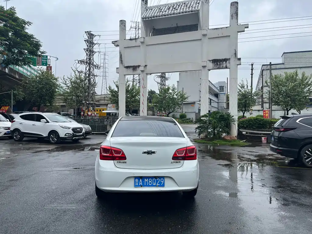 Chevrolet Cruze — миниатюра 6