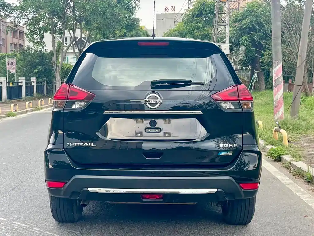 Nissan X-Trail — миниатюра 8