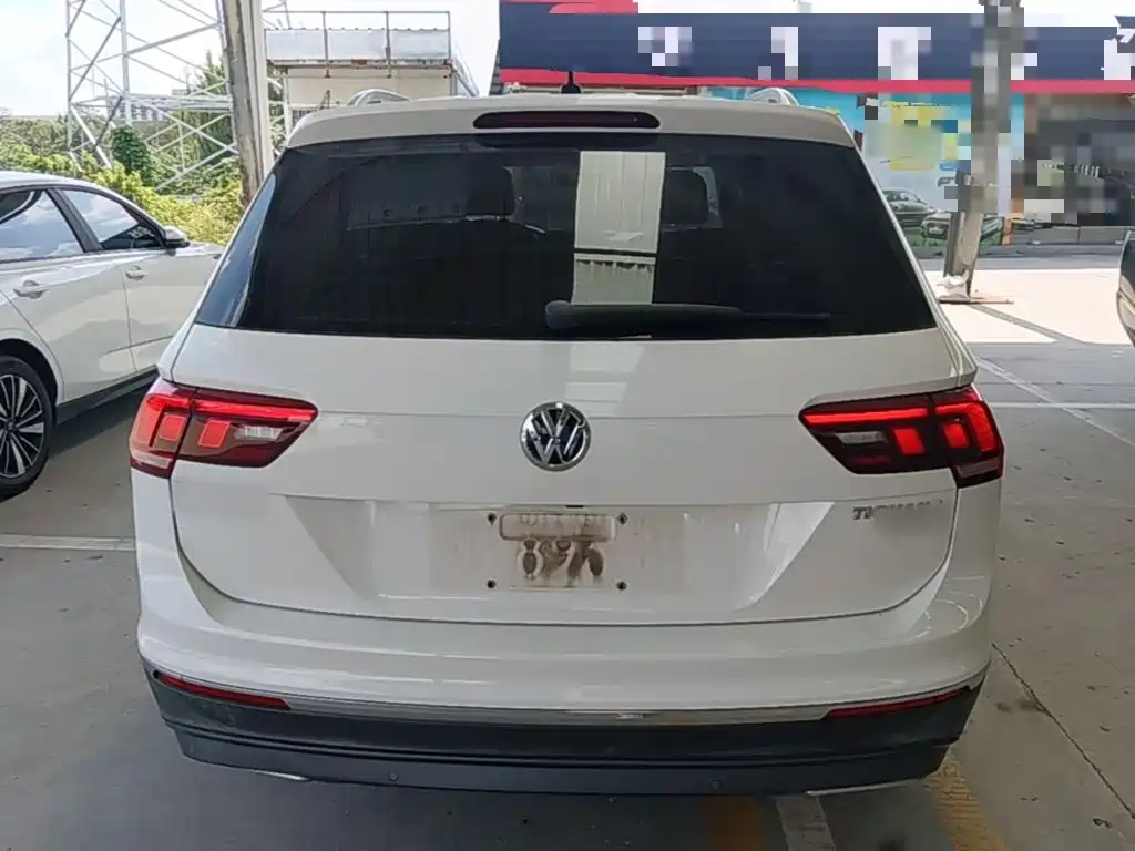 Volkswagen Tiguan L — миниатюра 6