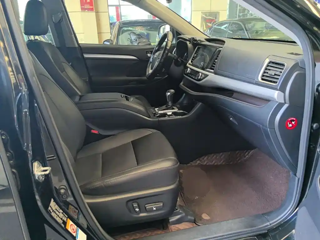 Toyota Highlander — миниатюра 25