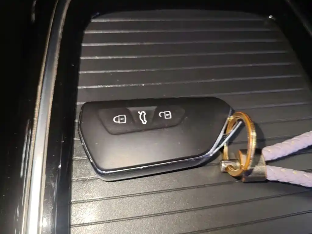 Volkswagen ID.4 X — миниатюра 9