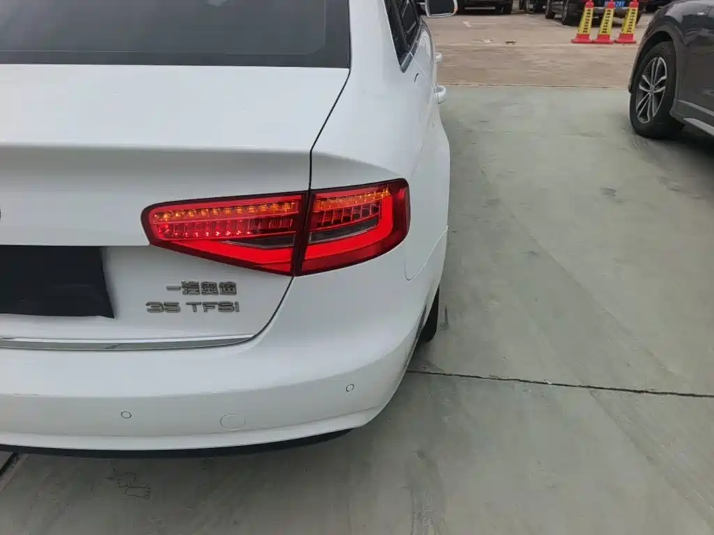 Audi A4L 2013 35 TFSI AT