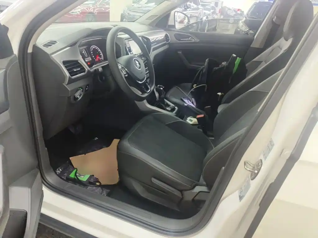 Volkswagen T-Cross — миниатюра 15