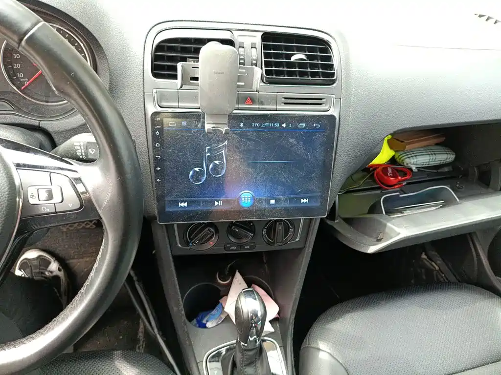 Volkswagen Polo — миниатюра 14