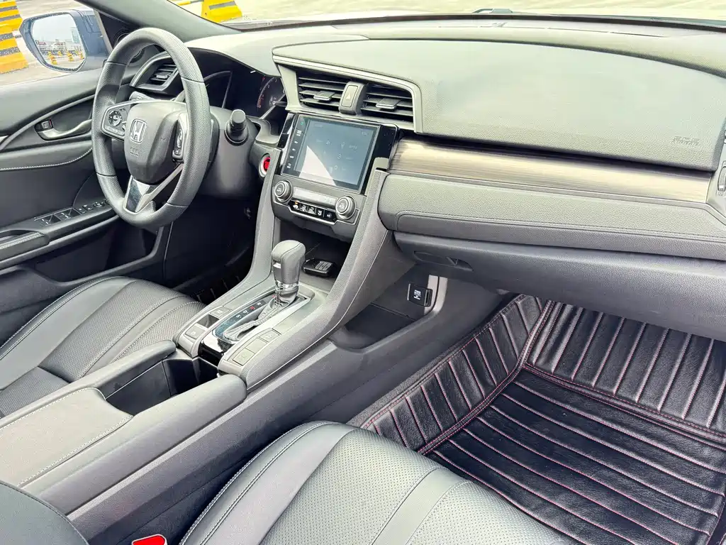 Honda Civic — миниатюра 4