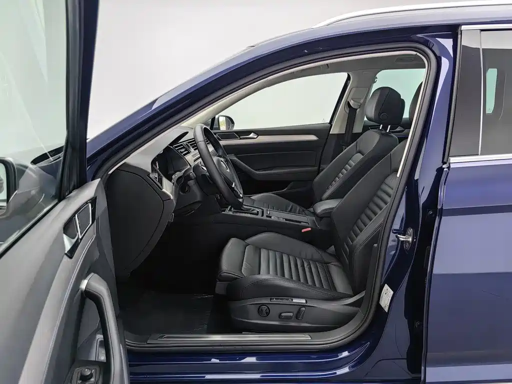 Volkswagen Viloran New Energy — миниатюра 10