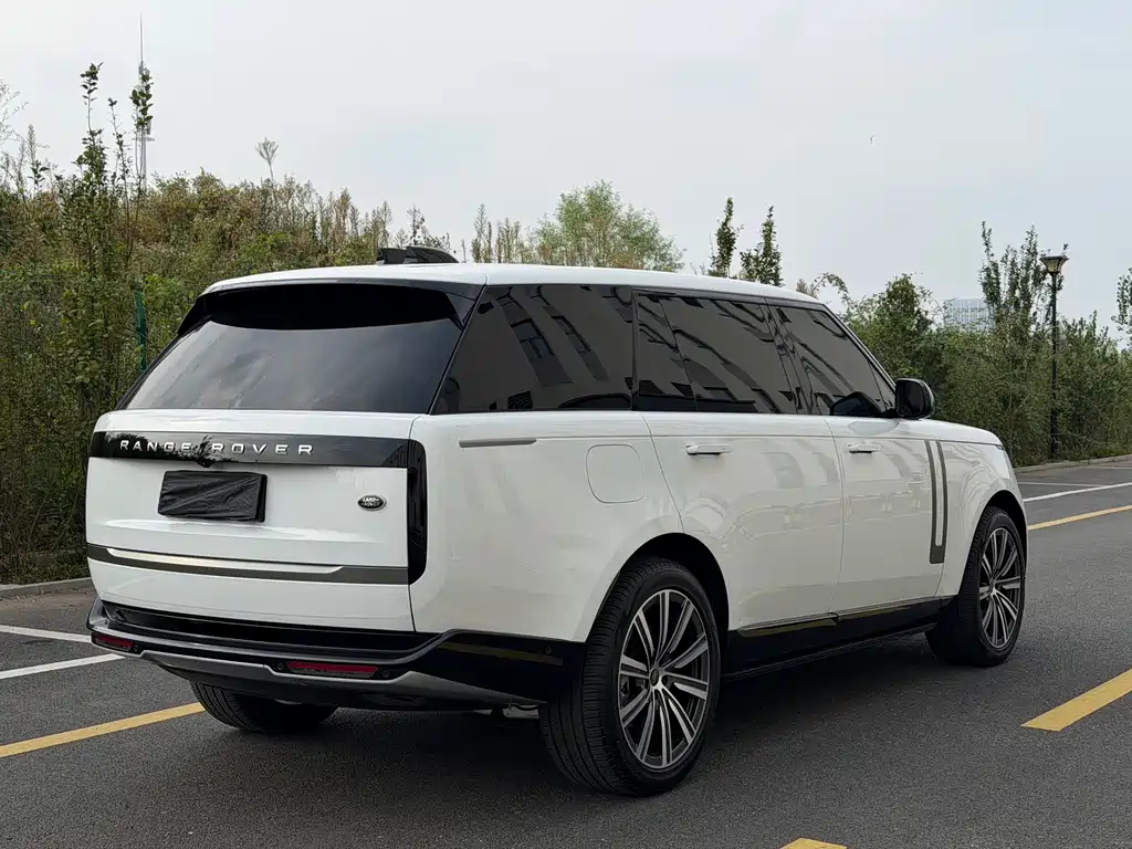 Land Rover Range Rover — миниатюра 4