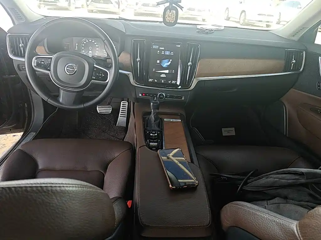 Volvo S90 — миниатюра 14