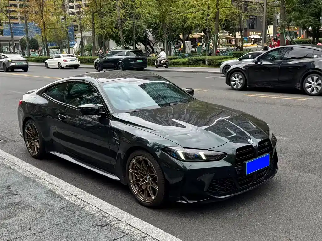 BMW M4 — миниатюра 3