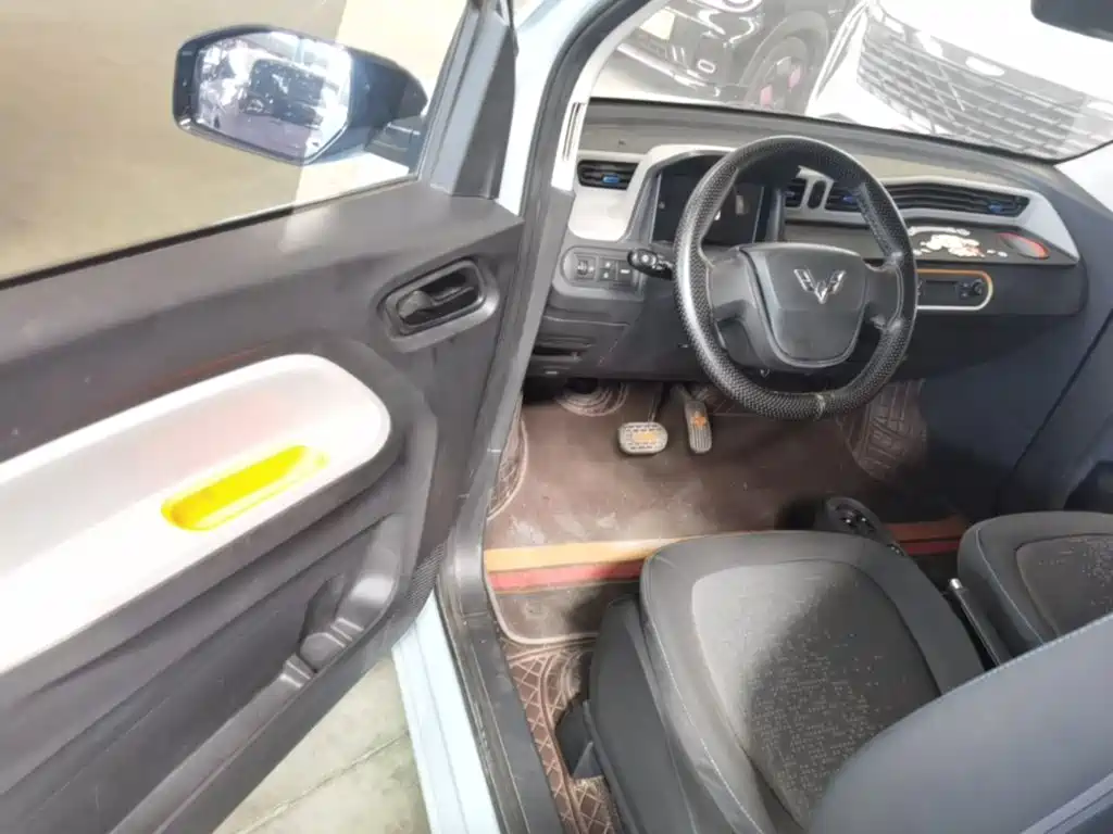 Wuling MINIEV — миниатюра 16