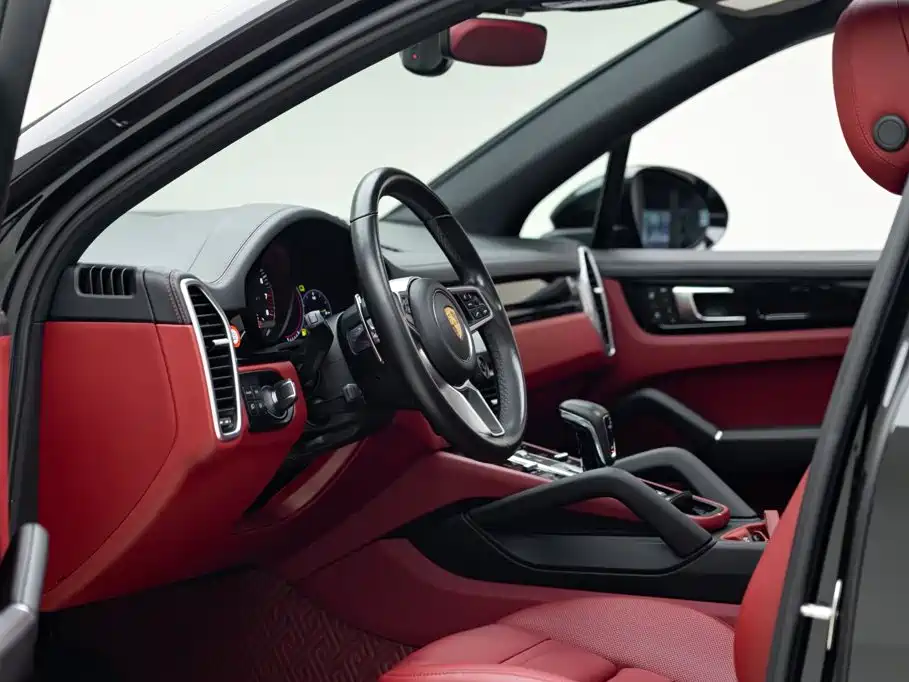 Porsche Cayenne Hybrid — миниатюра 11
