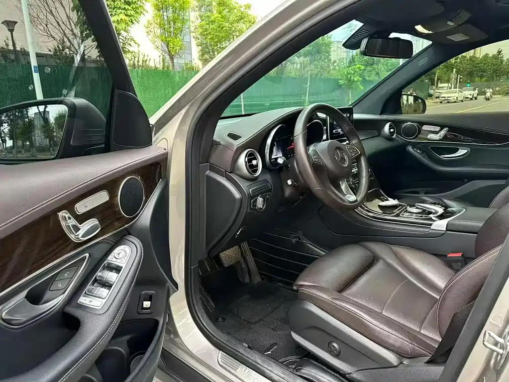 Mercedes-Benz GLC — миниатюра 3