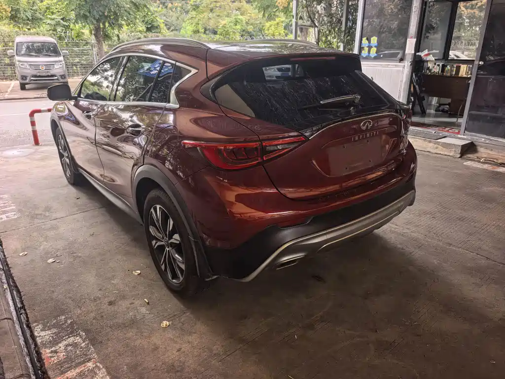 Infiniti QX30 — миниатюра 14