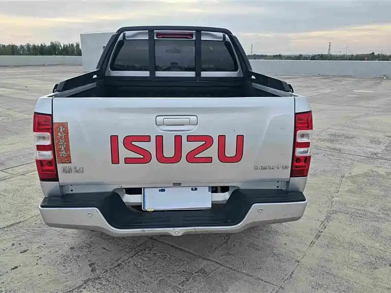 Isuzu RE-MAX Ruimai — миниатюра 8