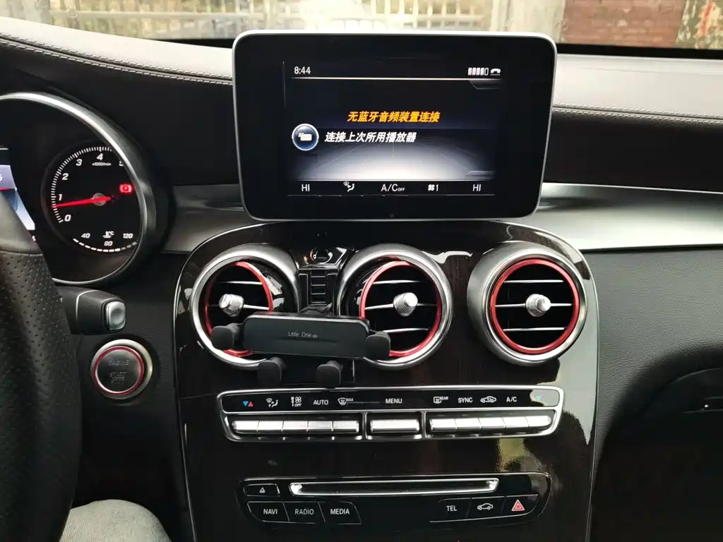 Mercedes-Benz GLC — миниатюра 14
