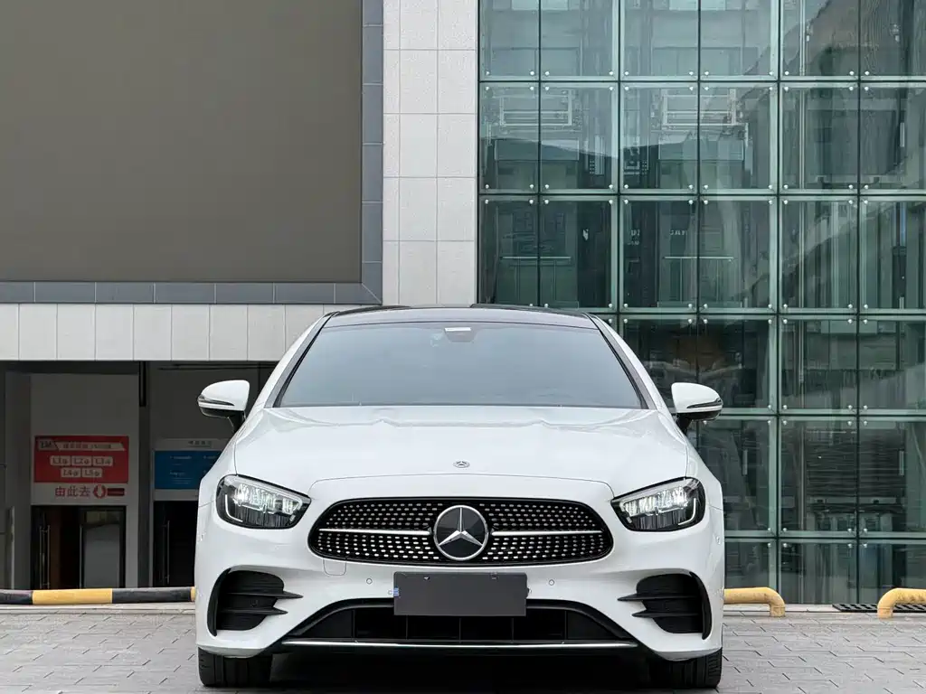 Mercedes-Benz E-Class (Import) — миниатюра 2