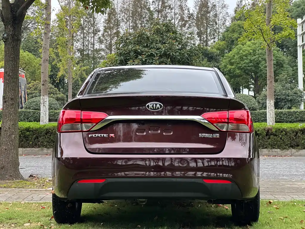 Kia Forte — миниатюра 8