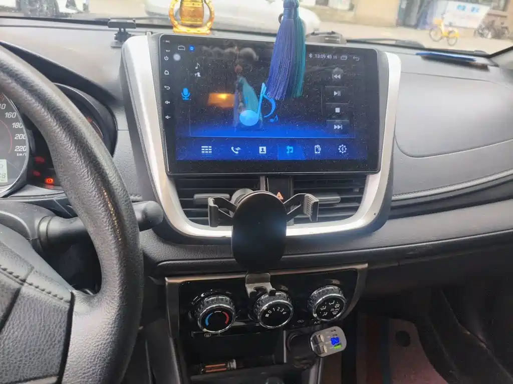 Toyota Yaris L — миниатюра 14