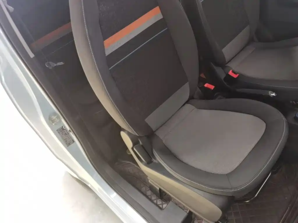 Wuling MINIEV — миниатюра 25