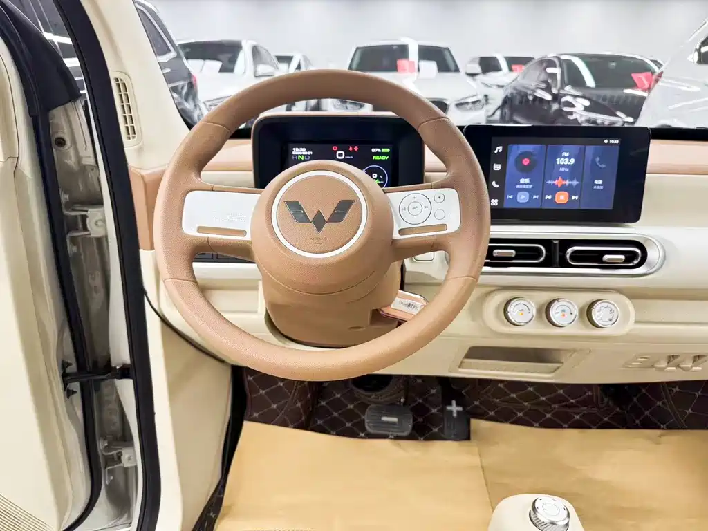 Wuling MINIEV — миниатюра 13