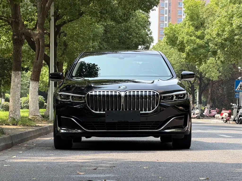 BMW 7 Series 7 2019 740Li Lead Luxury