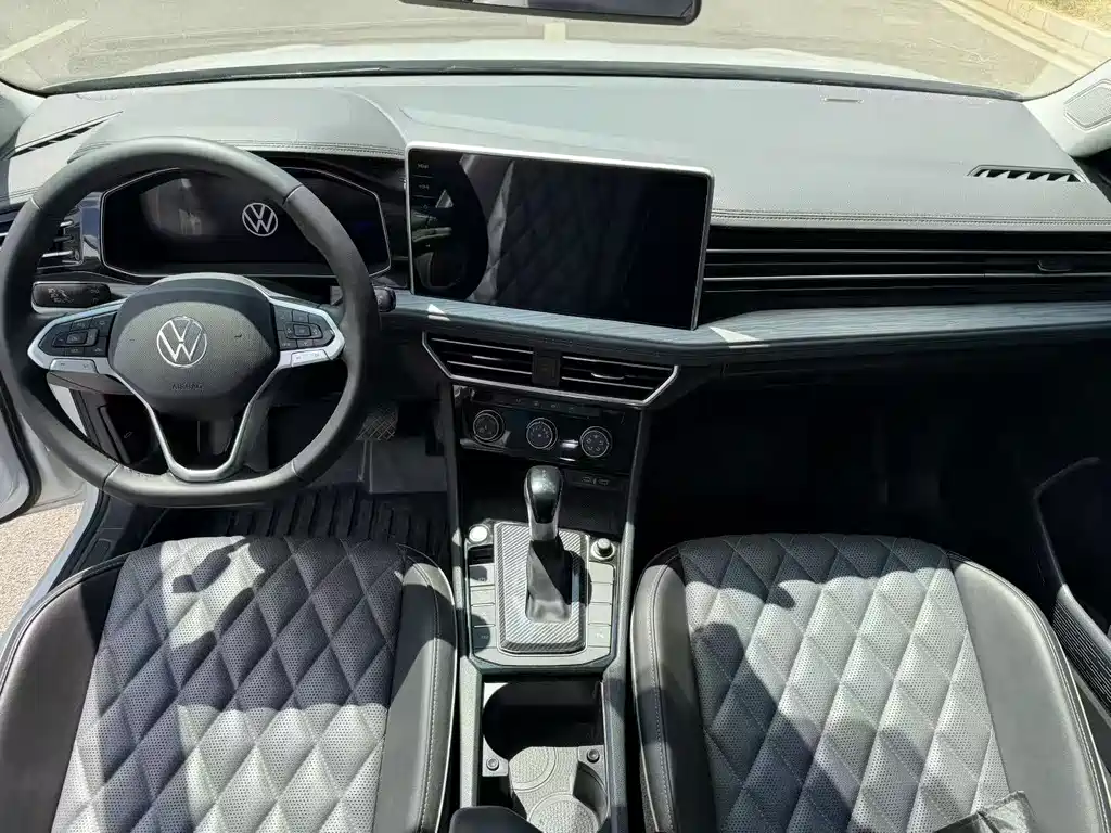 Volkswagen Sagitar — миниатюра 5