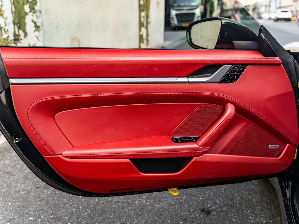 Porsche 911 — миниатюра 10