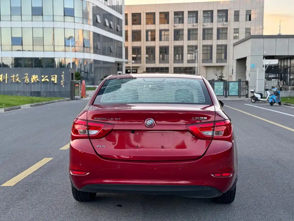 Buick Excelle — миниатюра 12