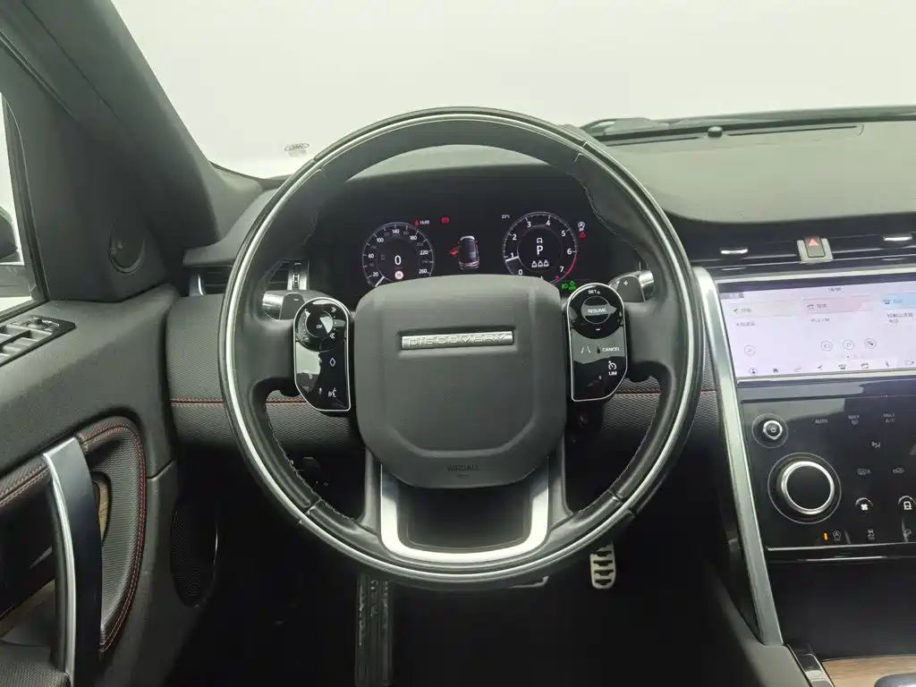 Land Rover Discovery Sport — миниатюра 11