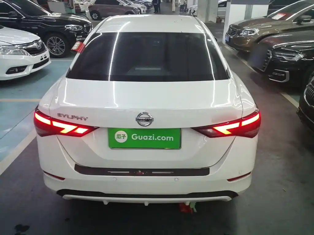 Nissan Sylphy — миниатюра 6