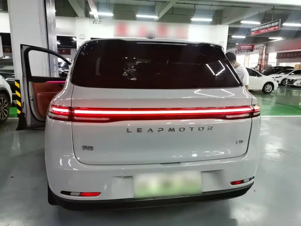 Leapmotor Leapmotor C10 — миниатюра 6