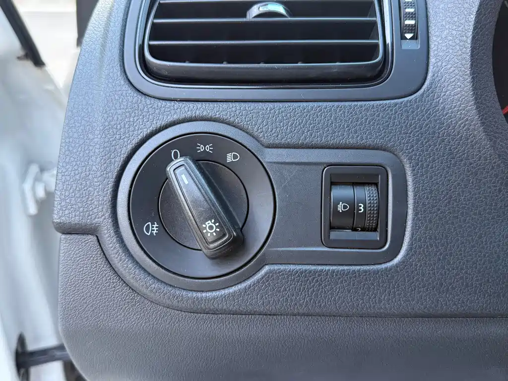 Volkswagen Polo — миниатюра 14