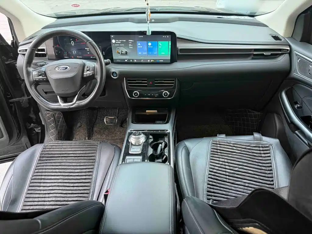 Ford Edge — миниатюра 14