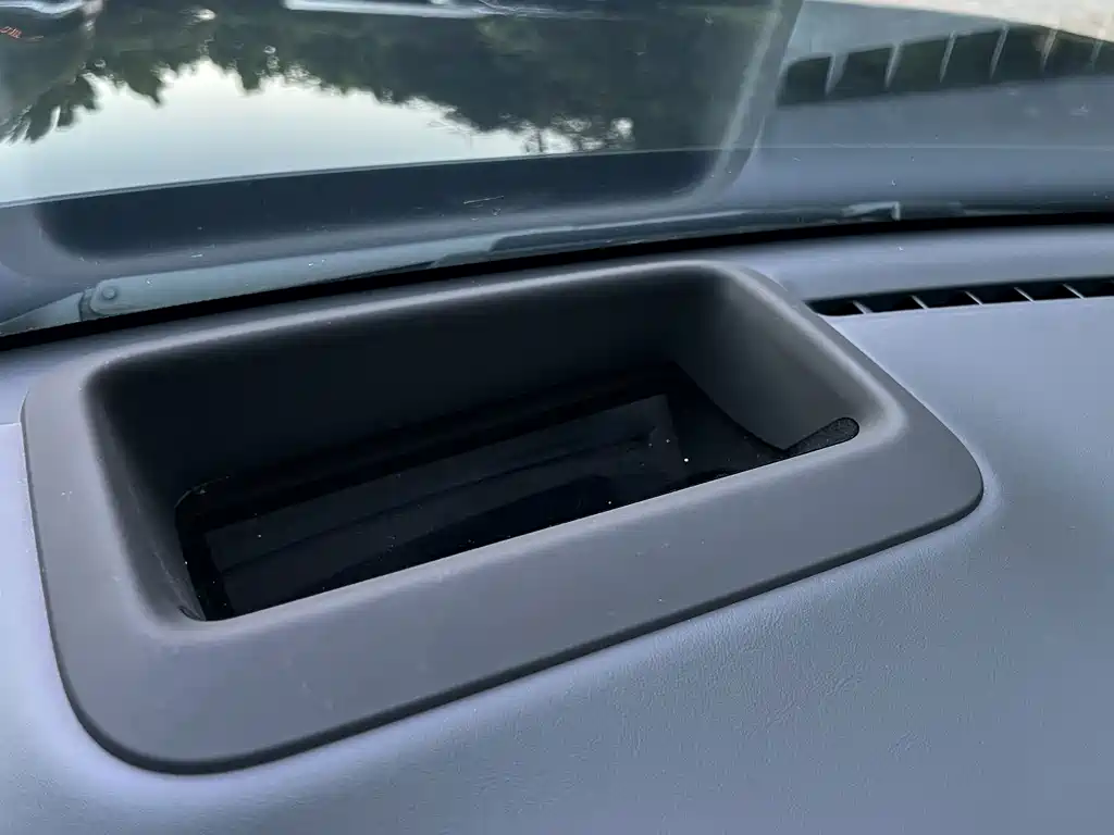 Li Auto Li L8 — миниатюра 9