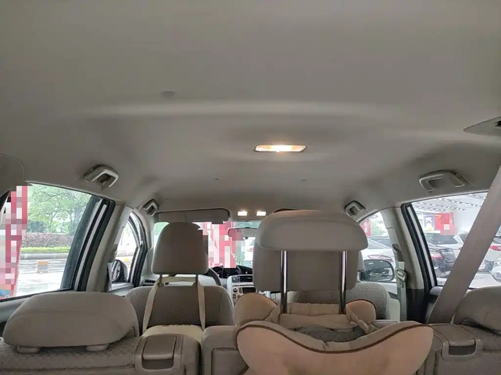 Toyota Verso — миниатюра 18