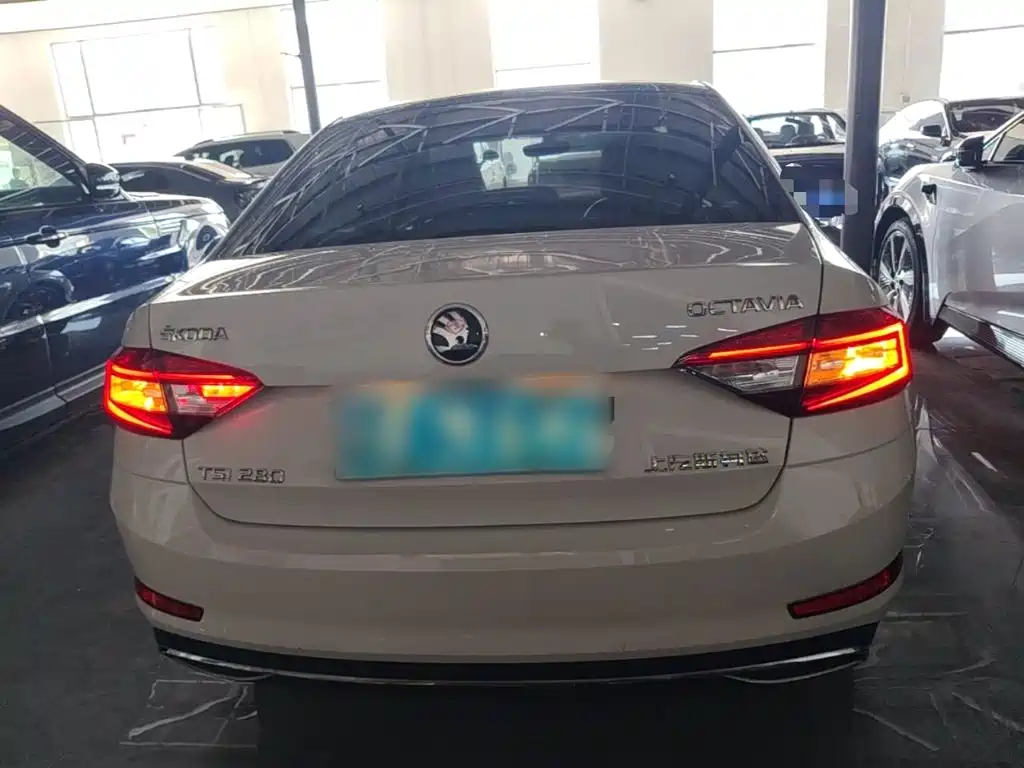 Skoda Octavia — миниатюра 6