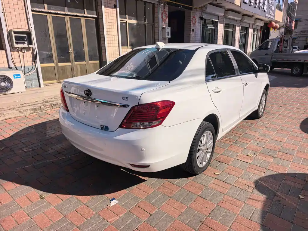 BYD e5 — миниатюра 3